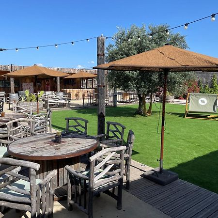 Lodges En Provence - Ecogites & Restaurant Insolites Richerenches Екстериор снимка