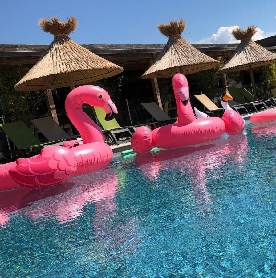 Lodges En Provence - Ecogites & Restaurant Insolites Richerenches Екстериор снимка